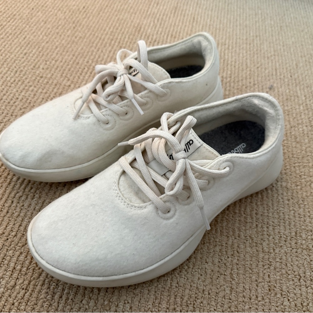 Allbirds Wool runner laced shoe